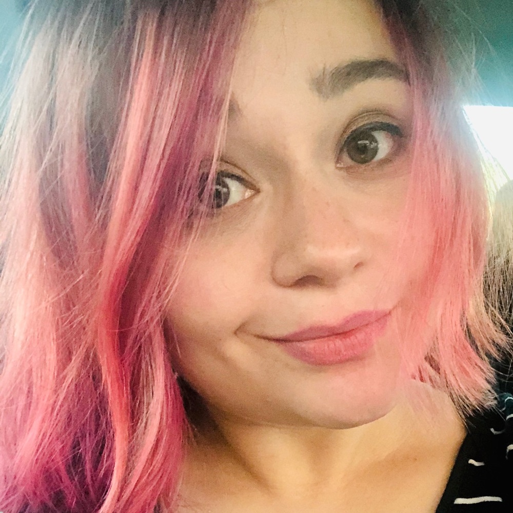 Meet your Posher, Caitlin